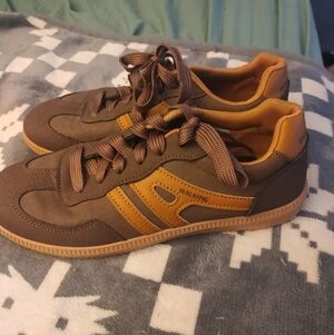 Women's Brown Sneakers